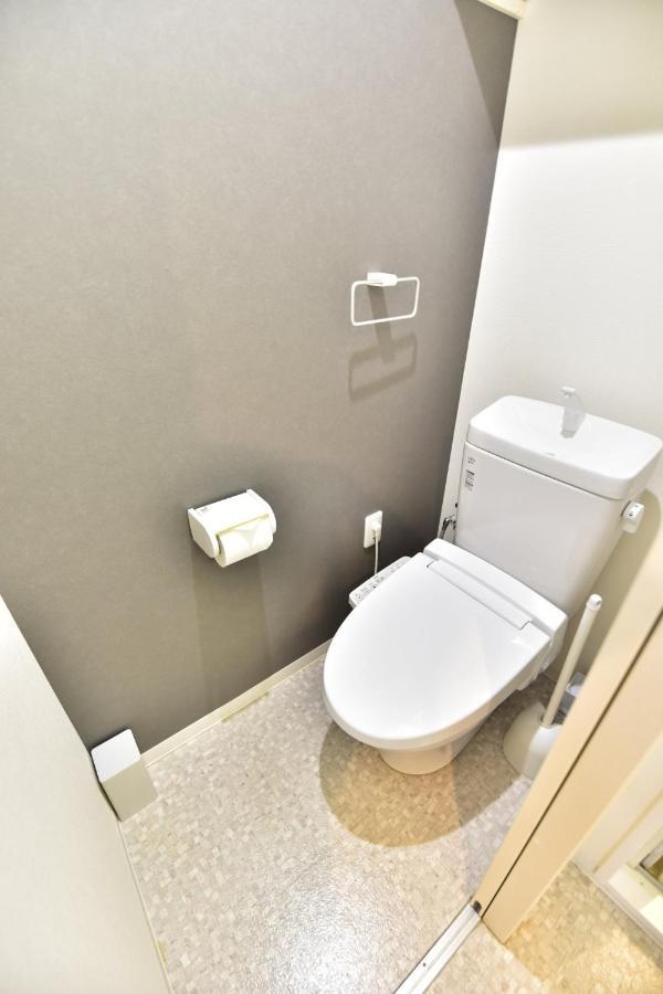 Appartement モノトーン難波 à Ōsaka Extérieur photo