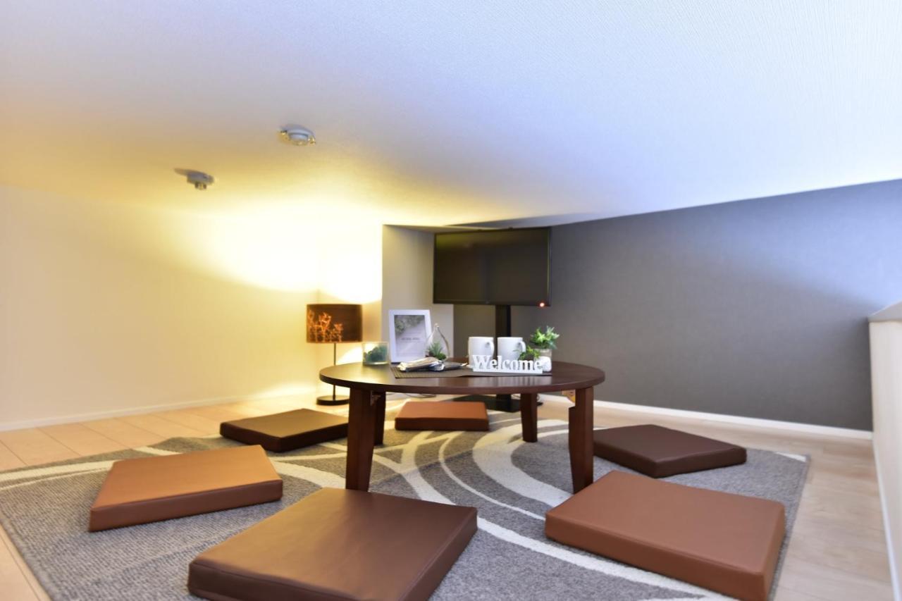 Appartement モノトーン難波 à Ōsaka Extérieur photo