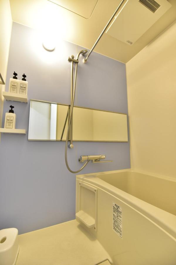 Appartement モノトーン難波 à Ōsaka Extérieur photo