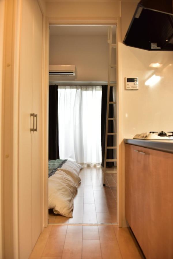 Appartement モノトーン難波 à Ōsaka Extérieur photo